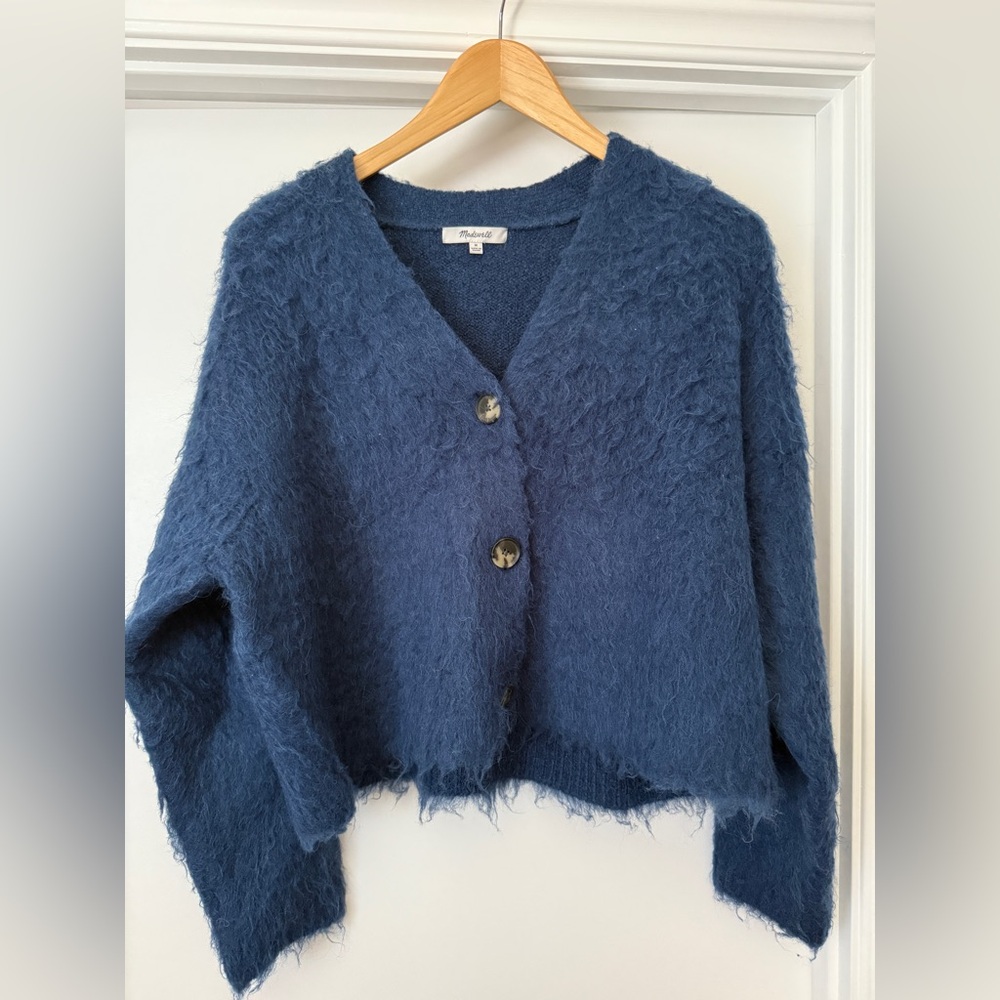 Madewell blue brushed V-neck cardigan sweater, size medium.